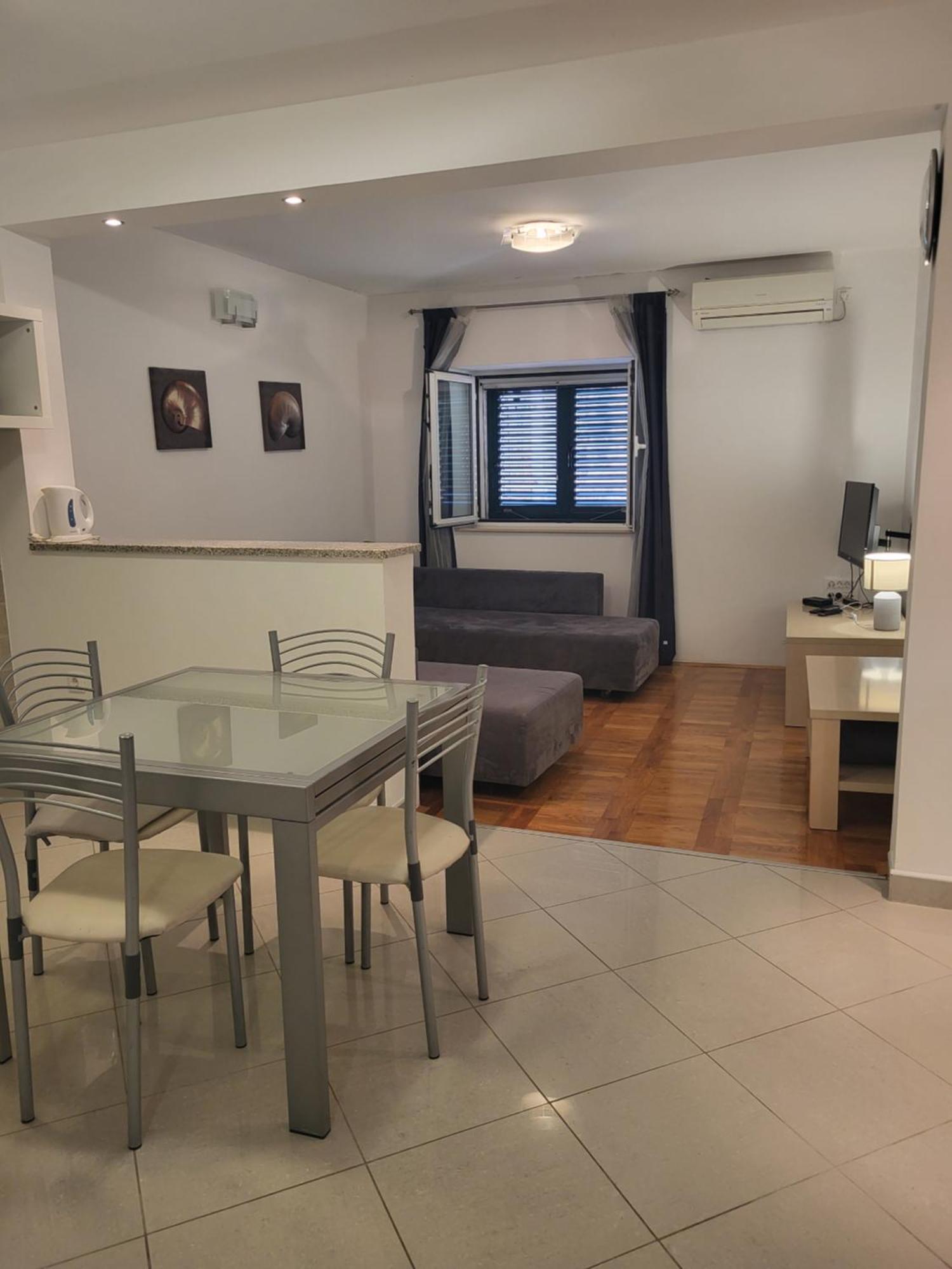 Guest Accomodation Zura Скрадин Екстериор снимка