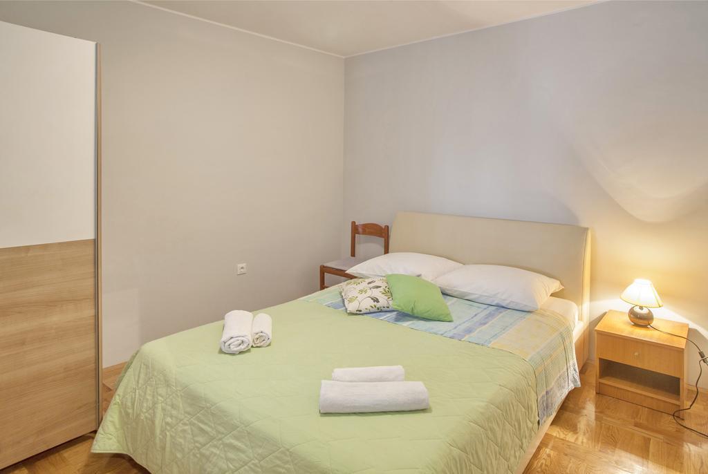 Guest Accomodation Zura Скрадин Екстериор снимка
